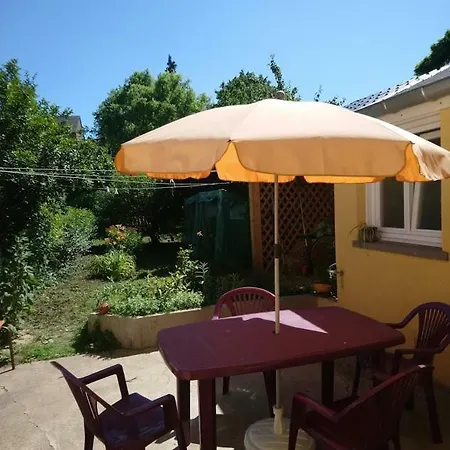 Cour Et Jardin * Revin (Ardennes)